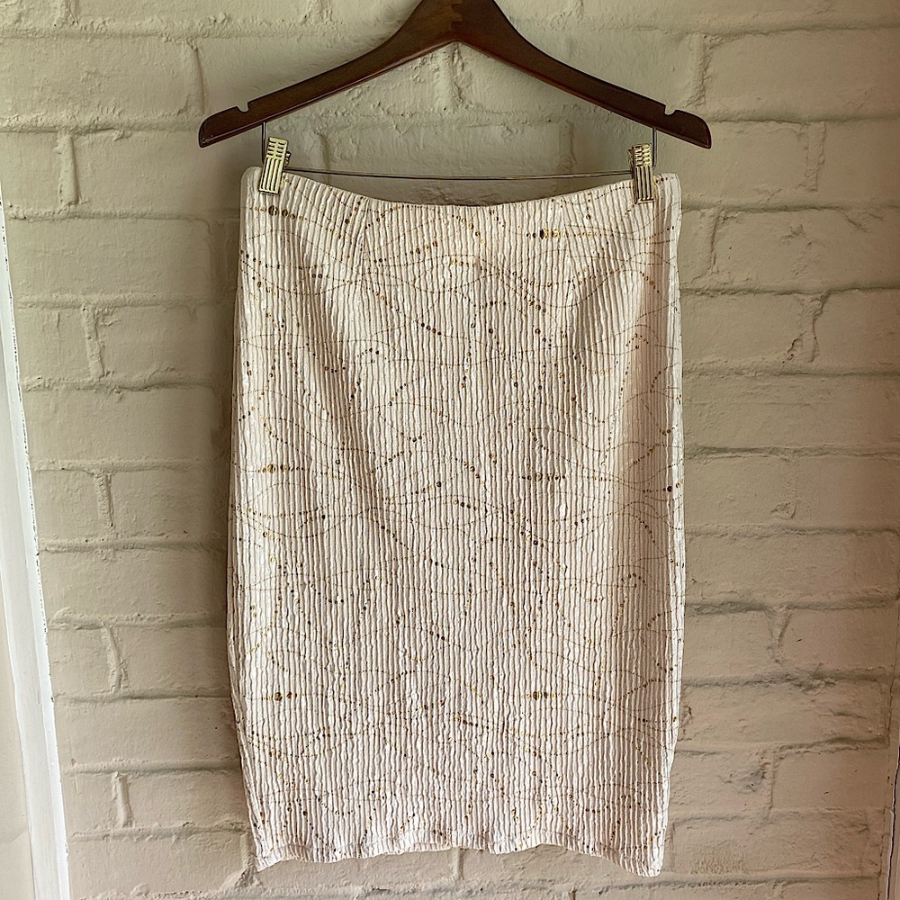 Anthropologie love encounter size large cream body con midi skirt pencil
